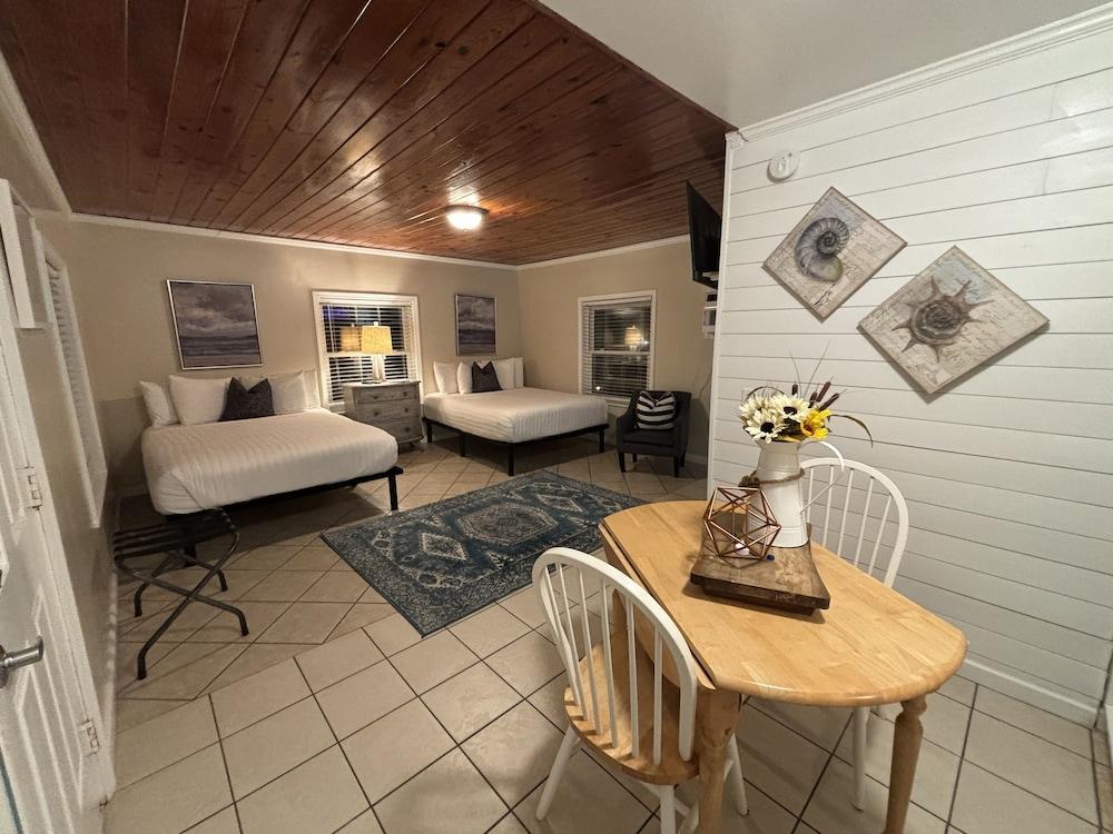 SeaWitch Motel photo 49