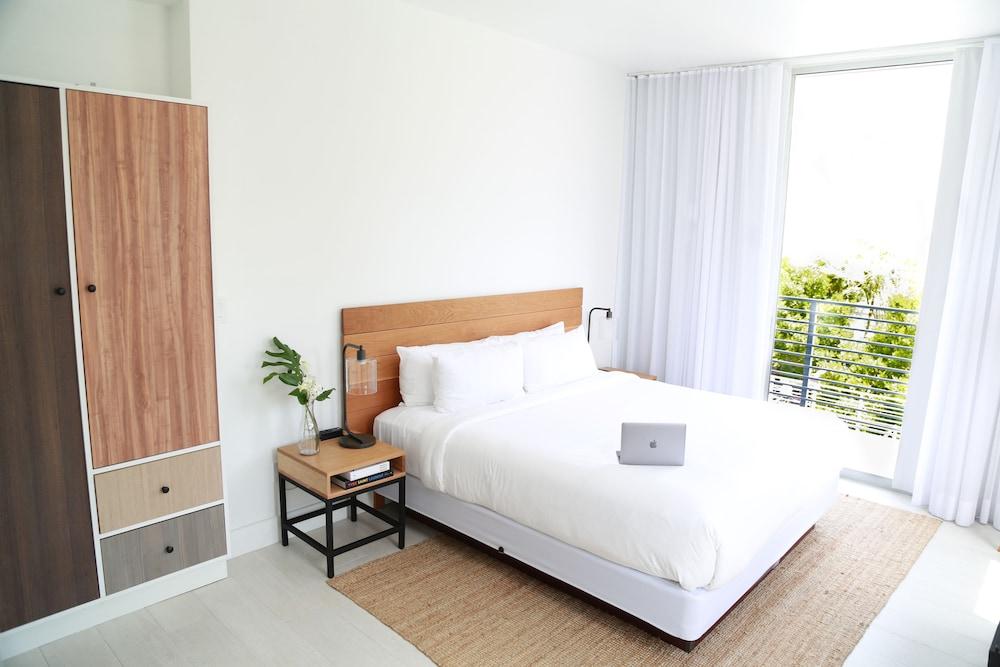 The Meridian Miami Beach photo 10