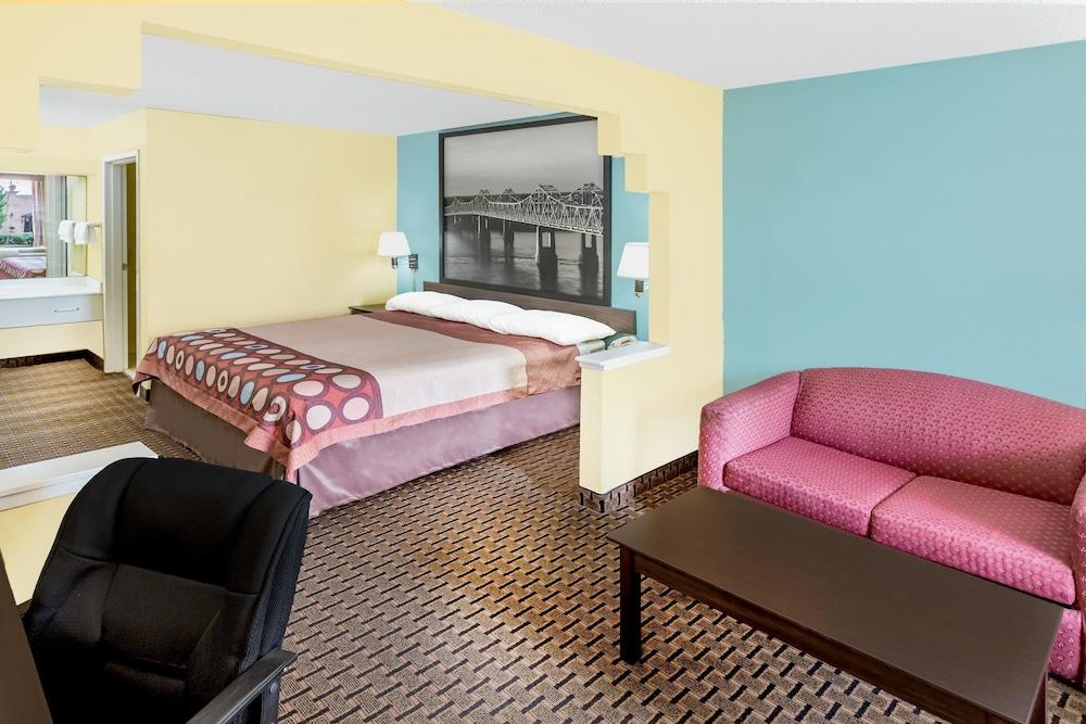 Super 8 by Wyndham Madison/Ridgeland Area photo 11