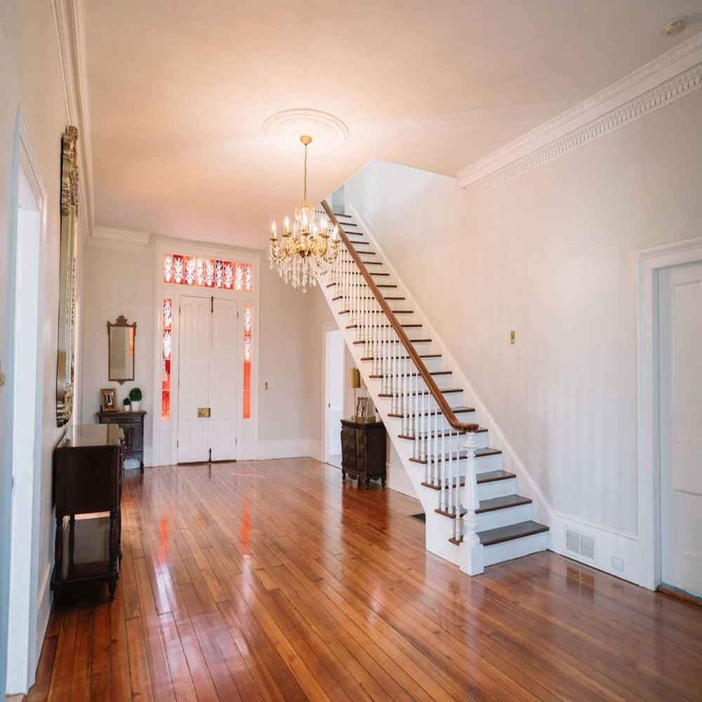 Historic Antebellum Manor photo 25