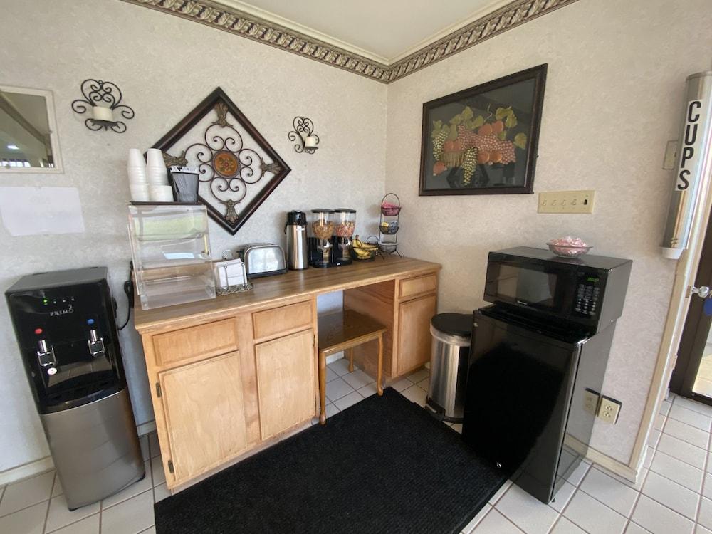 Apple Tree Inn Tyler Lindale photo 22
