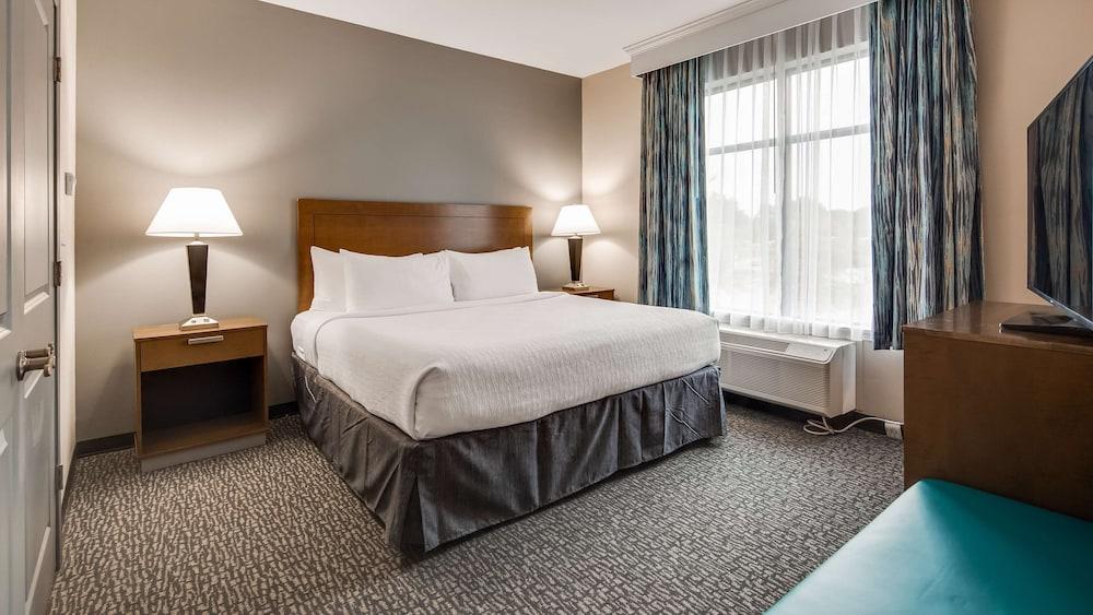 Best Western Plus Executive Residency Marion photo 4
