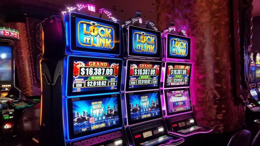 Ho-Chunk Casino Hotel - Wisconsin Dells photo 21