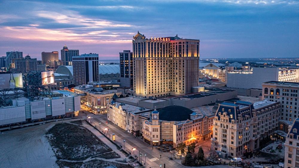 Caesars Atlantic City Resort & Casino - A Caesars Rewards Destination — hotel in Atlantic City