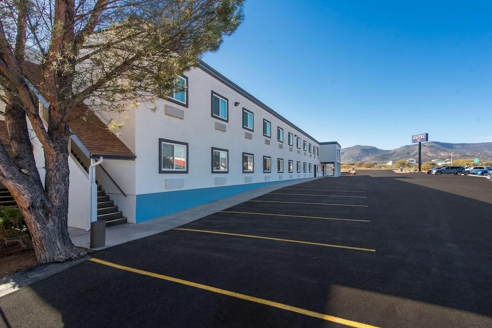 SureStay by Best Western Camp Verde photo 8
