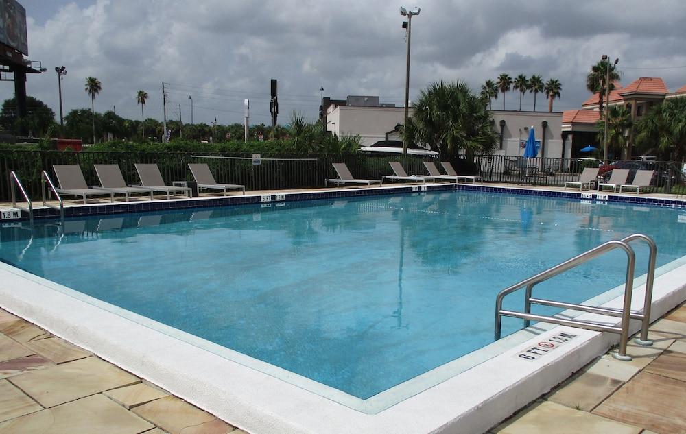 Quality Inn & Suites Kissimmee by The Lake photo 50