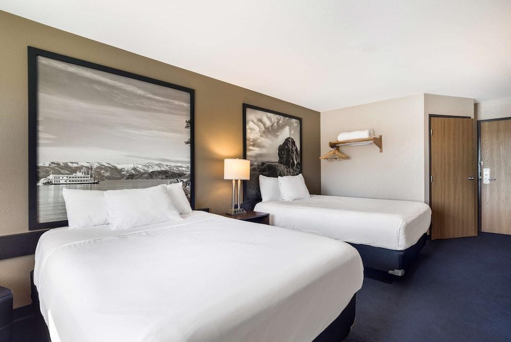 Americas Best Value Inn Sparks photo 10