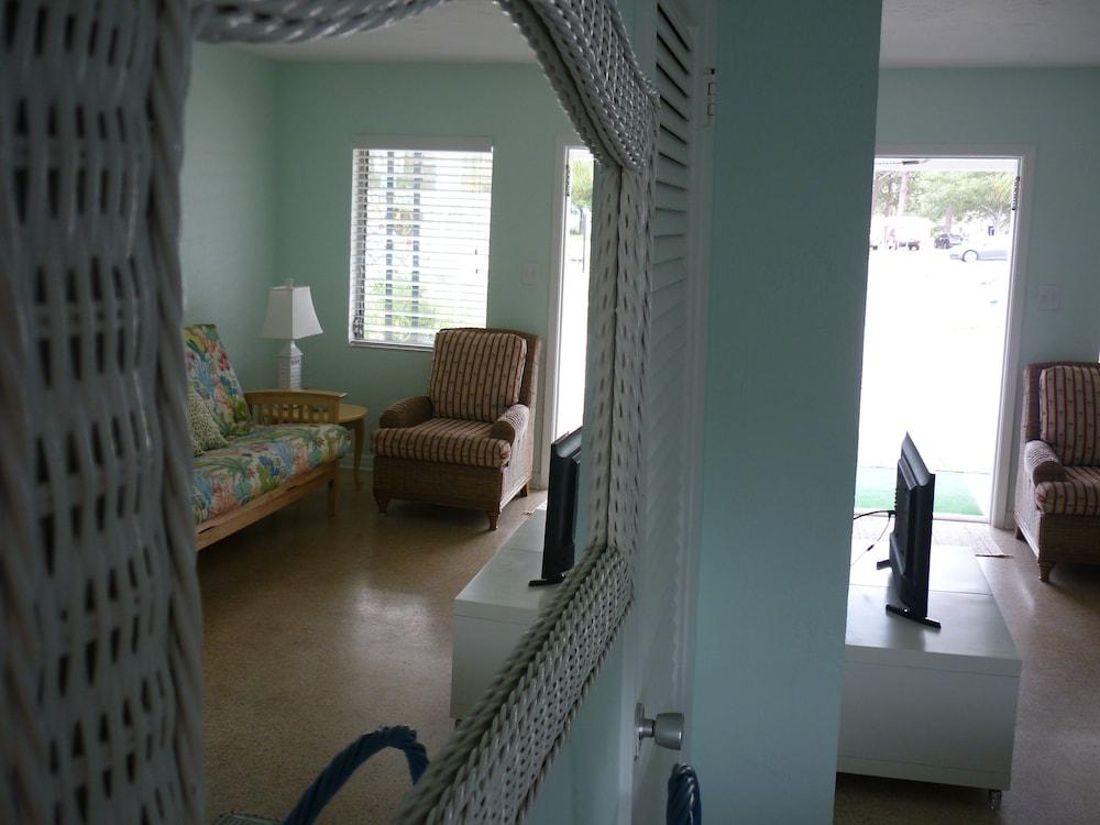 Palm Court Motel photo 7