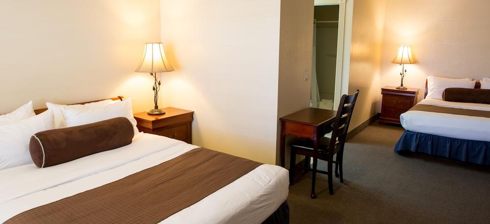 Chalet Motel photo 4