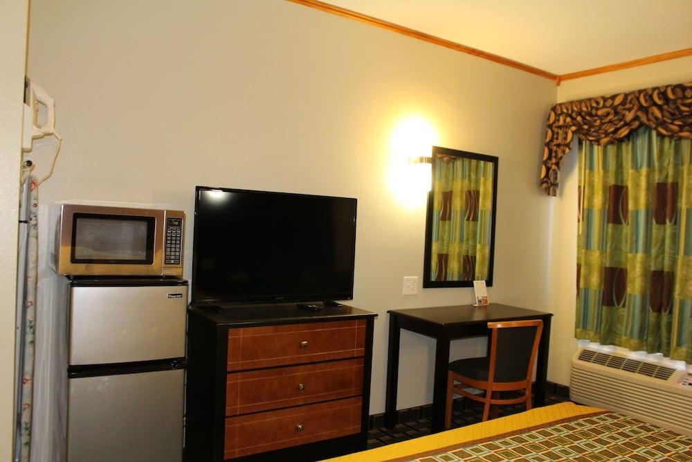 Homegate Inn and Suites photo 6