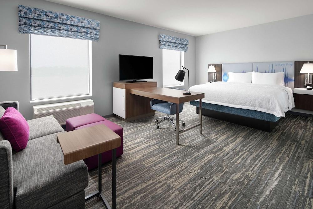 Hampton Inn & Suites Bridgeview Chicago photo 35