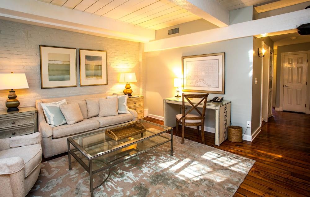 Olde Harbour Inn, Historic Inns of Savannah. photo 43