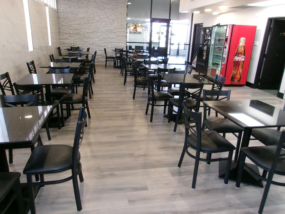 SureStay Hotel by Best Western Phoenix Airport photo 51