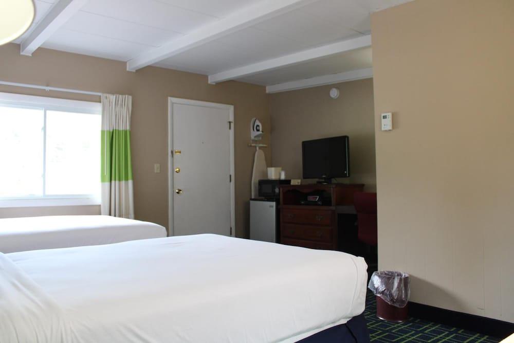 Claremont Motor Lodge photo 20