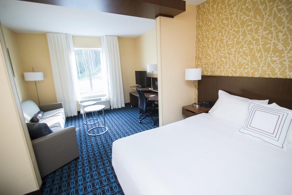 Fairfield Inn & Suites Cambridge photo 35