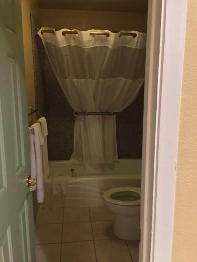 Ranch House Inn and Suites photo 46