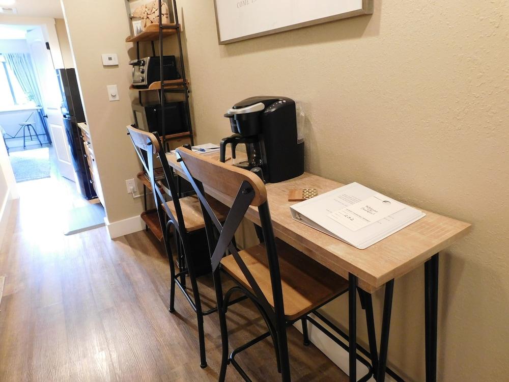 Laurel Inn Condominium photo 97