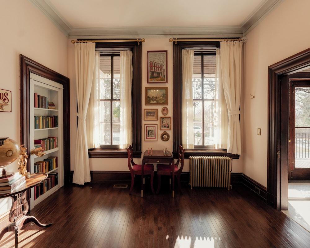 The Bookhouse Hotel at Faunbrook photo 6