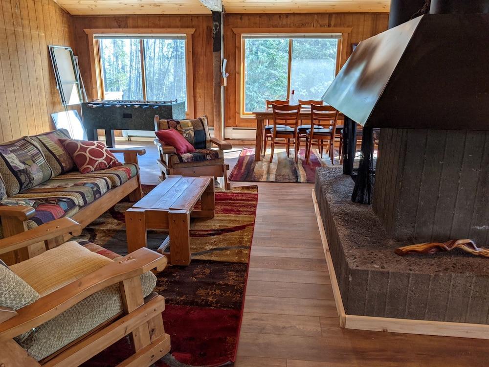 Rustic Woodland Lodge photo 6