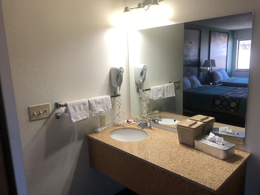 West point inn and suites photo 13