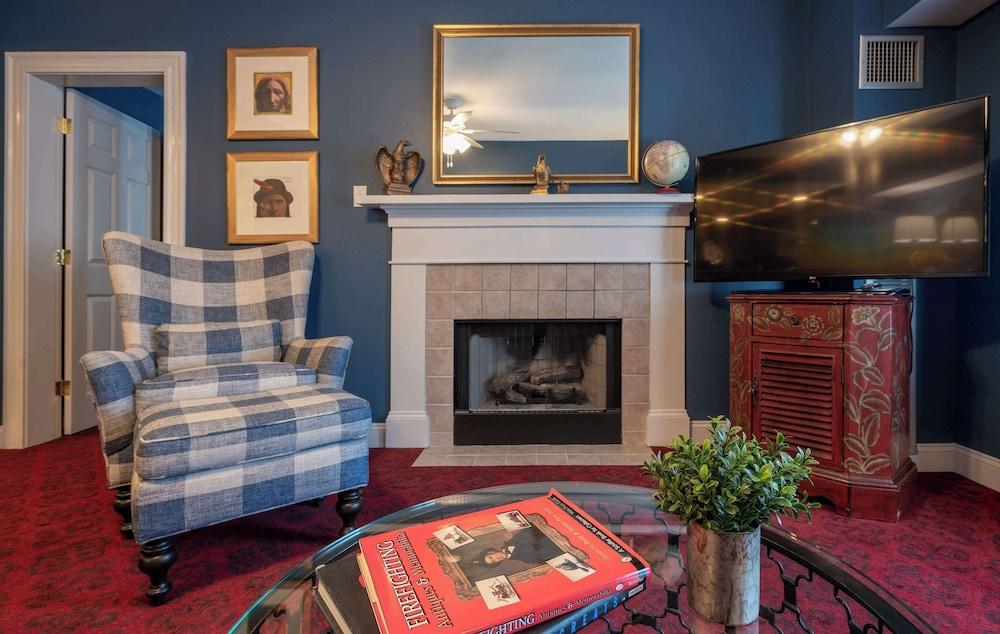 The Kendall Hotel at the Engine 7 Firehouse photo 30