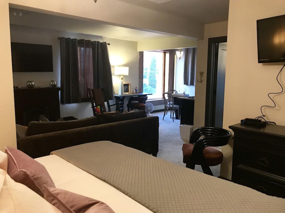 Colter's Lodge photo 16