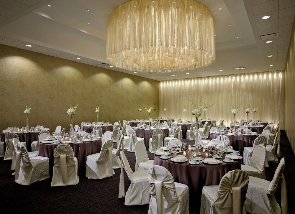 Crowne Plaza Chicago Ohare Hotel & Conf Ctr by IHG photo 63