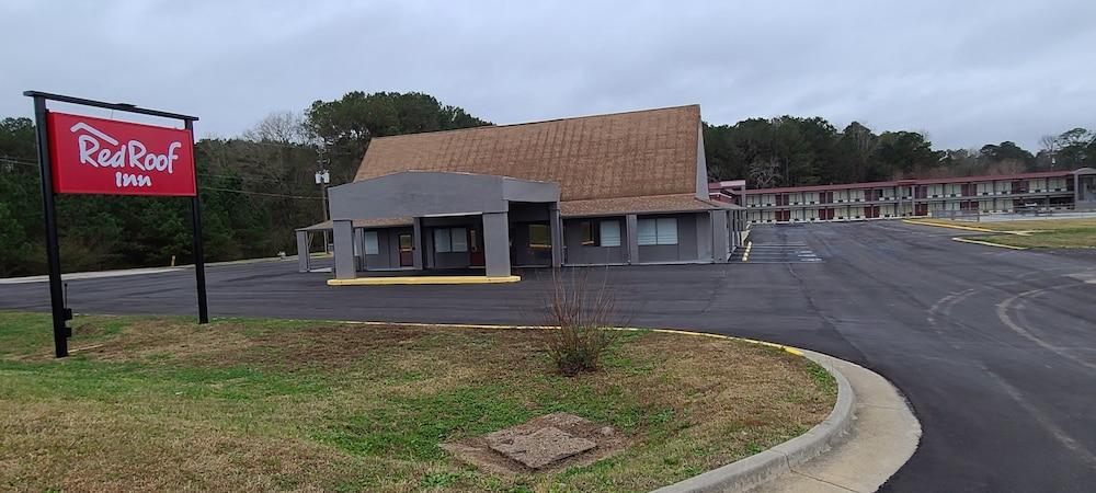 Red Roof Inn LaGrange photo 1
