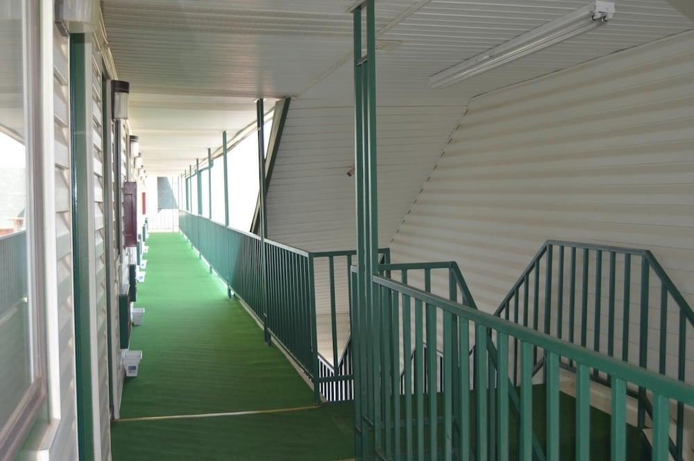 Travel Inn photo 16