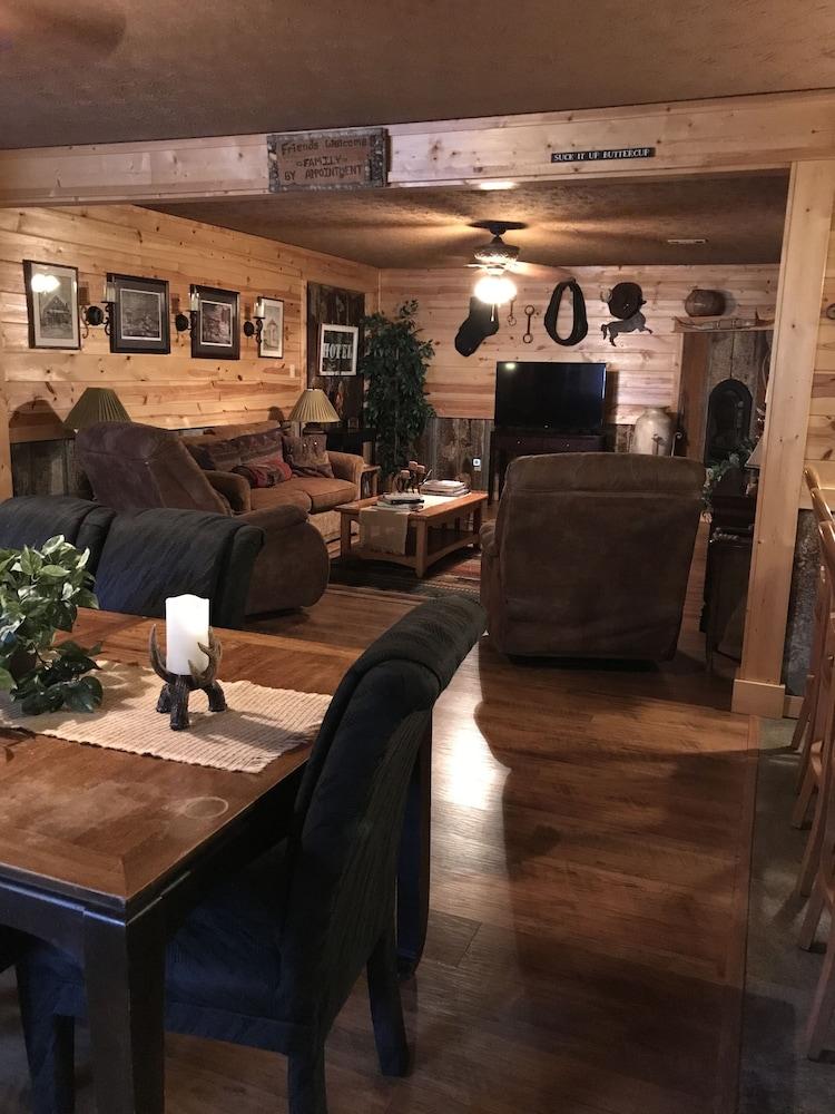 Nacoochee Valley Lodge photo 3