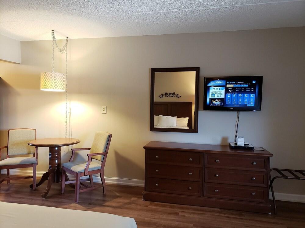 Roosevelt Inn of Hyde Park photo 8