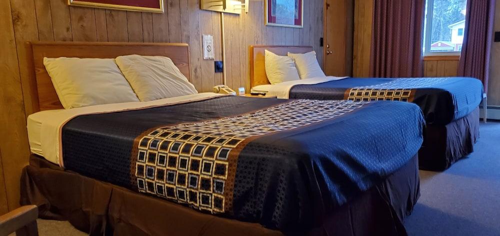 Red Ranch Motel photo 100