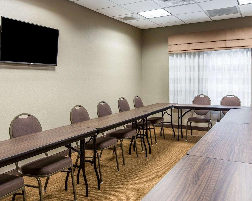 Sleep Inn & Suites Jasper I-22 photo 27