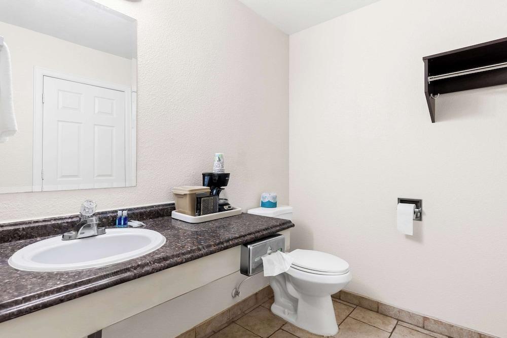 Rodeway Inn Hermiston - Umatilla photo 23