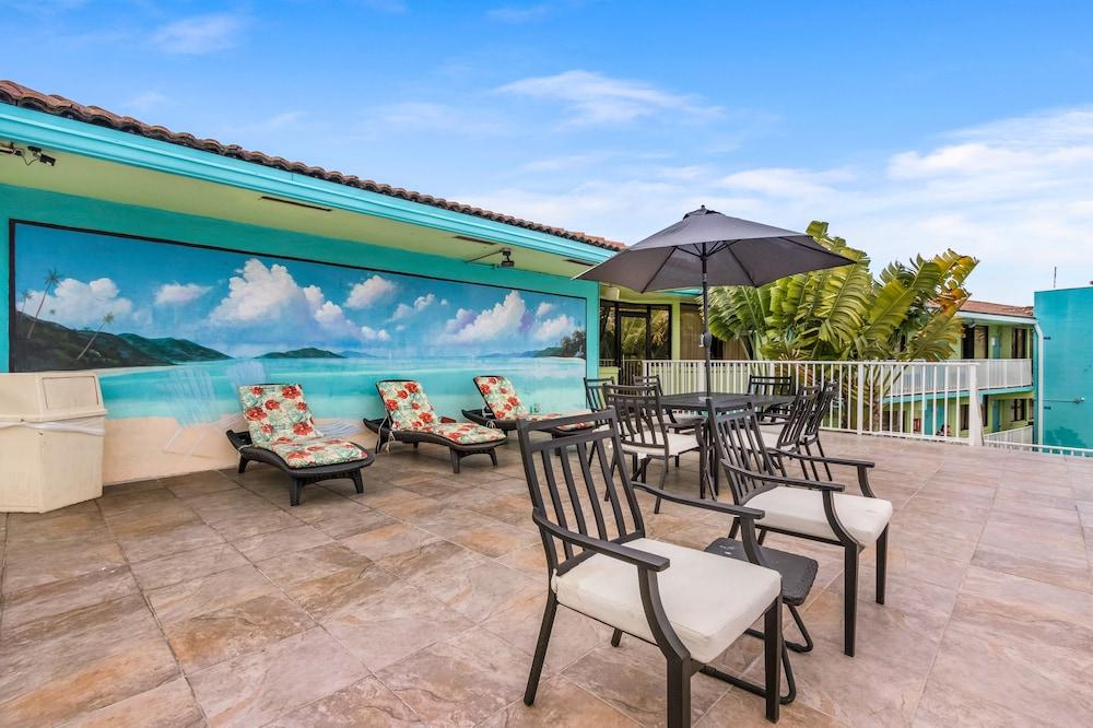 Ocean Reef Hotel photo 21