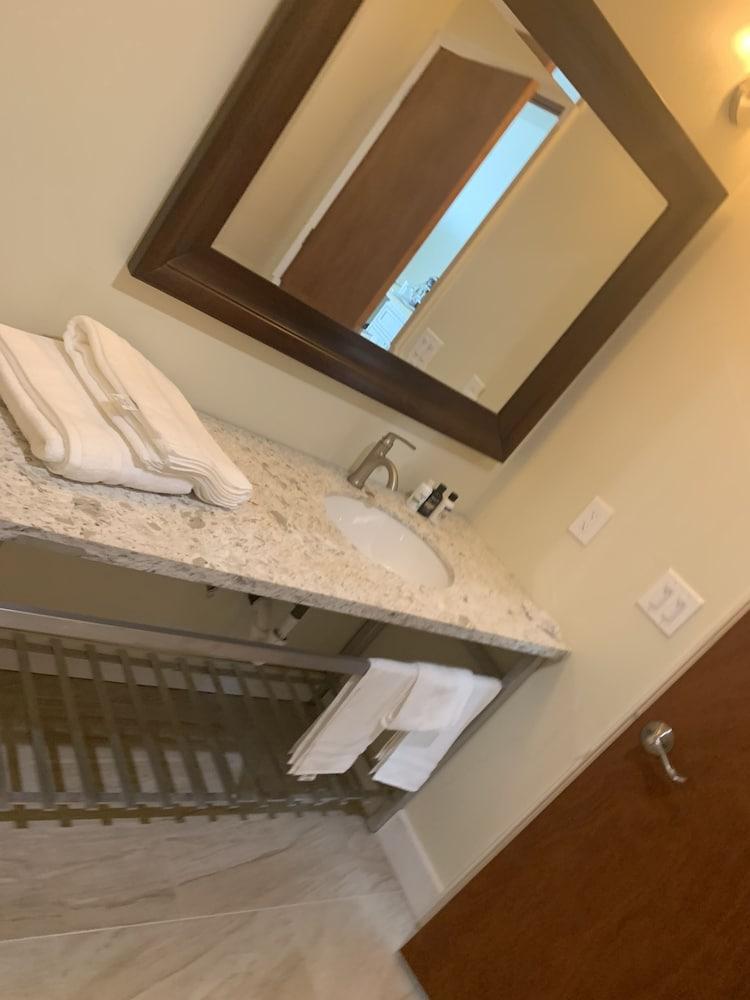 Lakeview Hotel photo 10