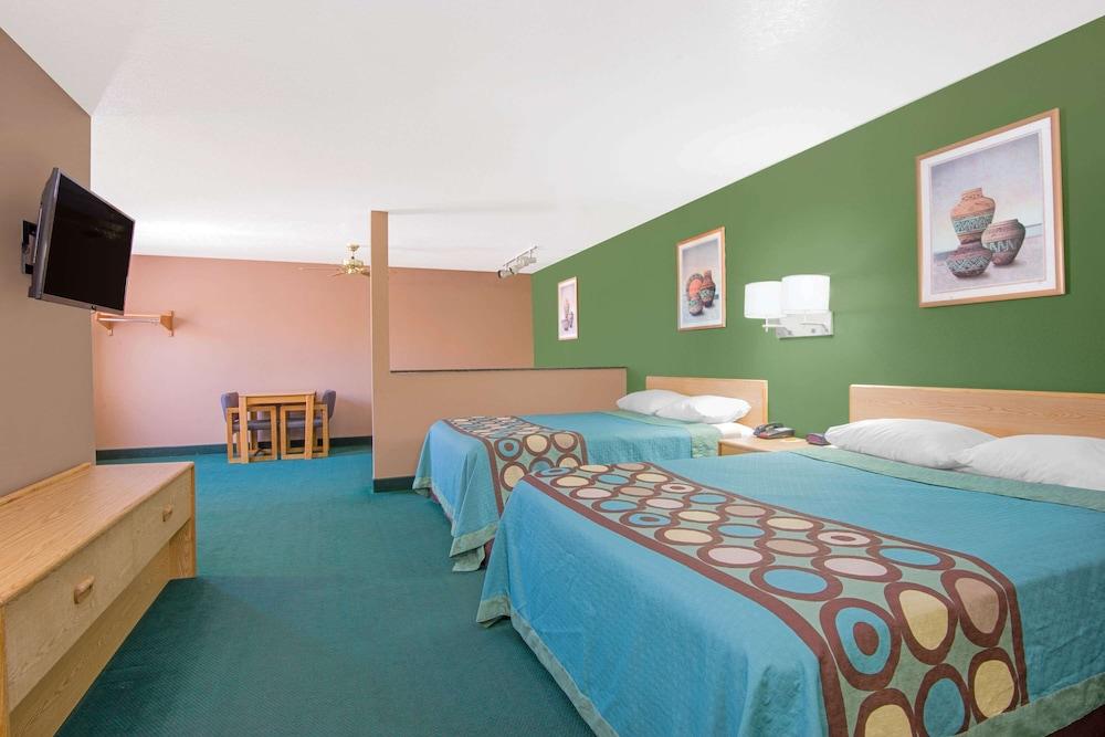 Super 8 by Wyndham Fort Sumner photo 12