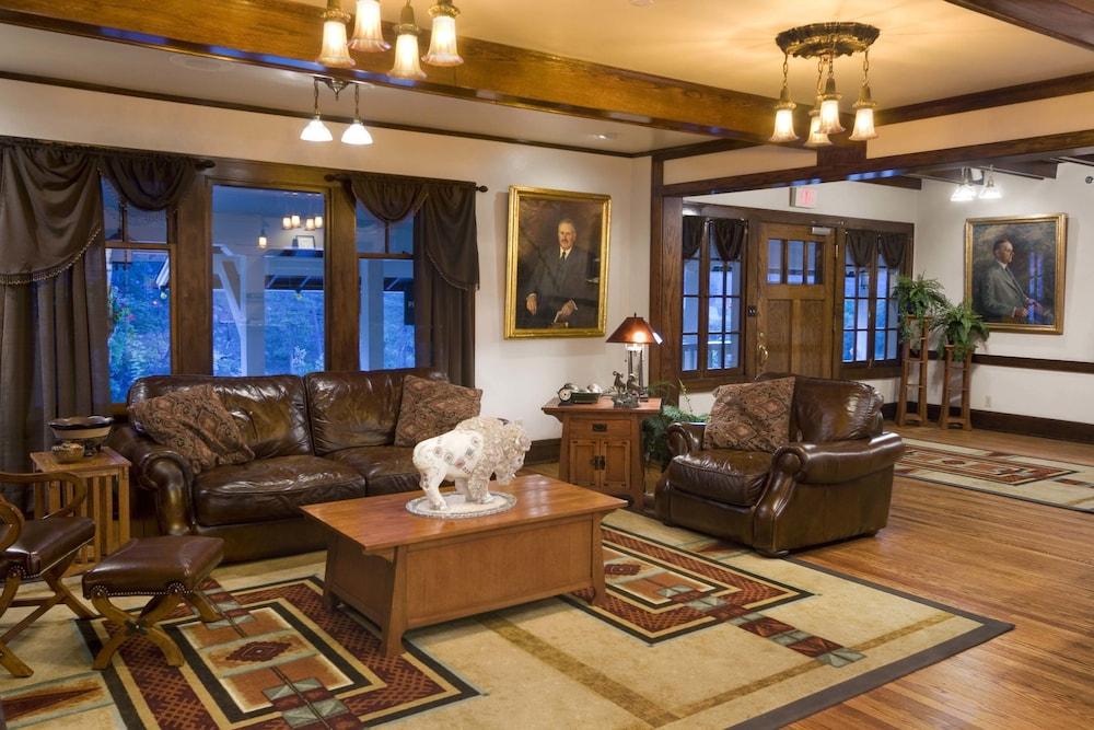 State Game Lodge at Custer State Park Resort photo 42