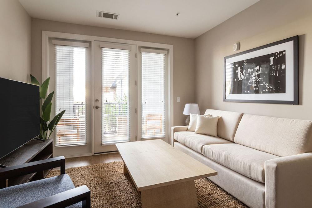 Kasa FreeMoreWest Charlotte photo 10