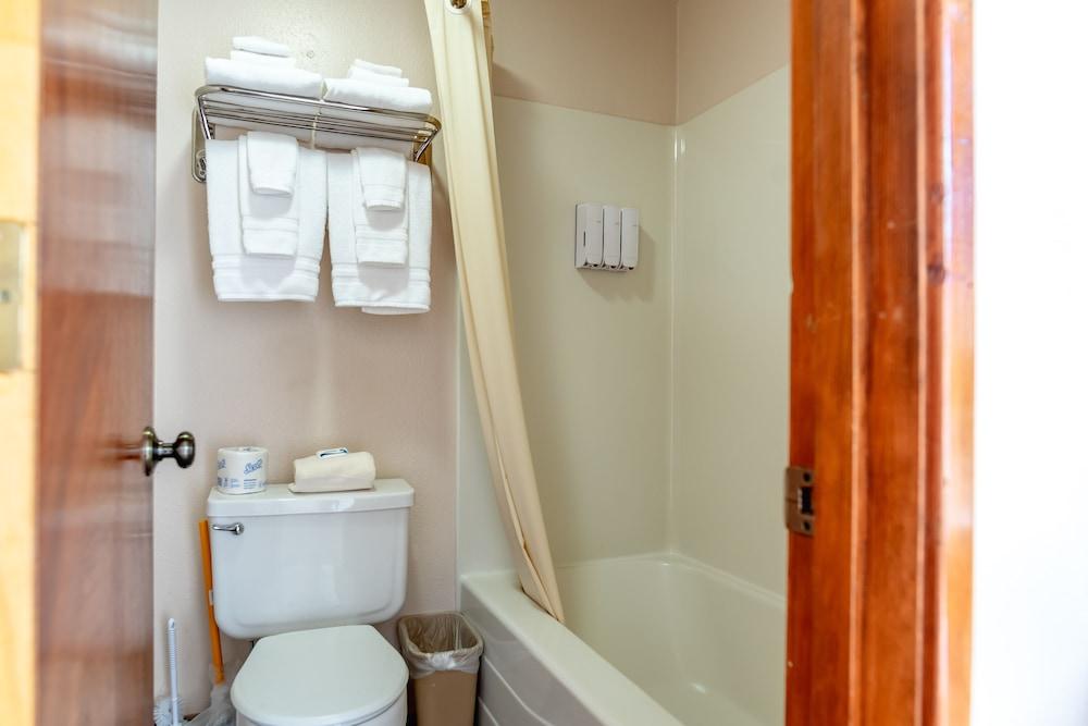 Terimore Bayfront Inn photo 75