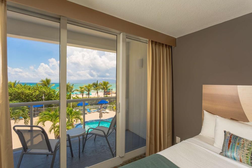 Best Western Plus Atlantic Beach Resort photo 26
