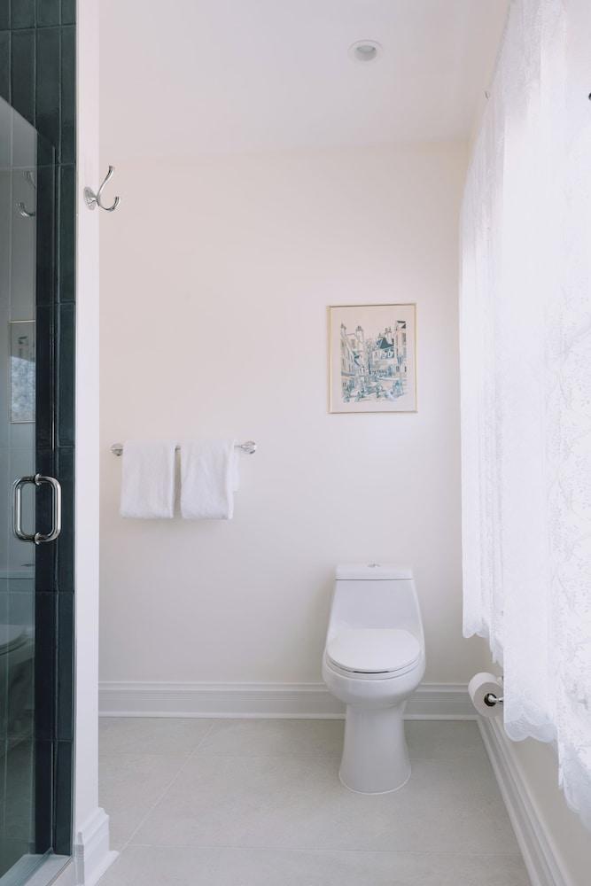 Armistead House photo 7