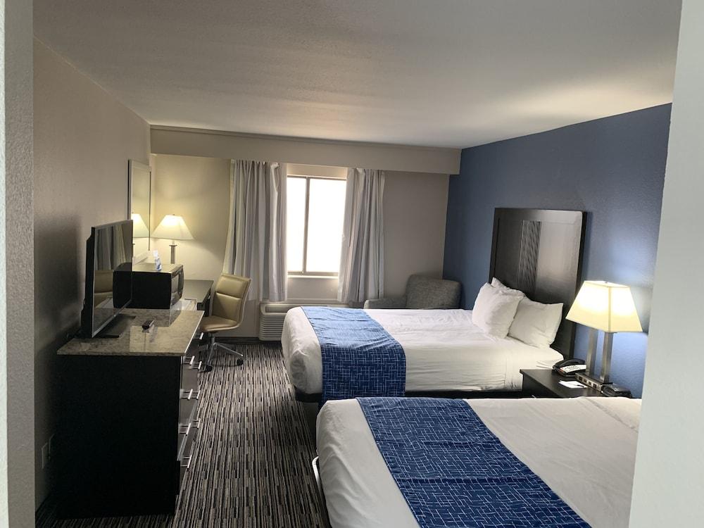 Baymont by Wyndham Enid photo 20