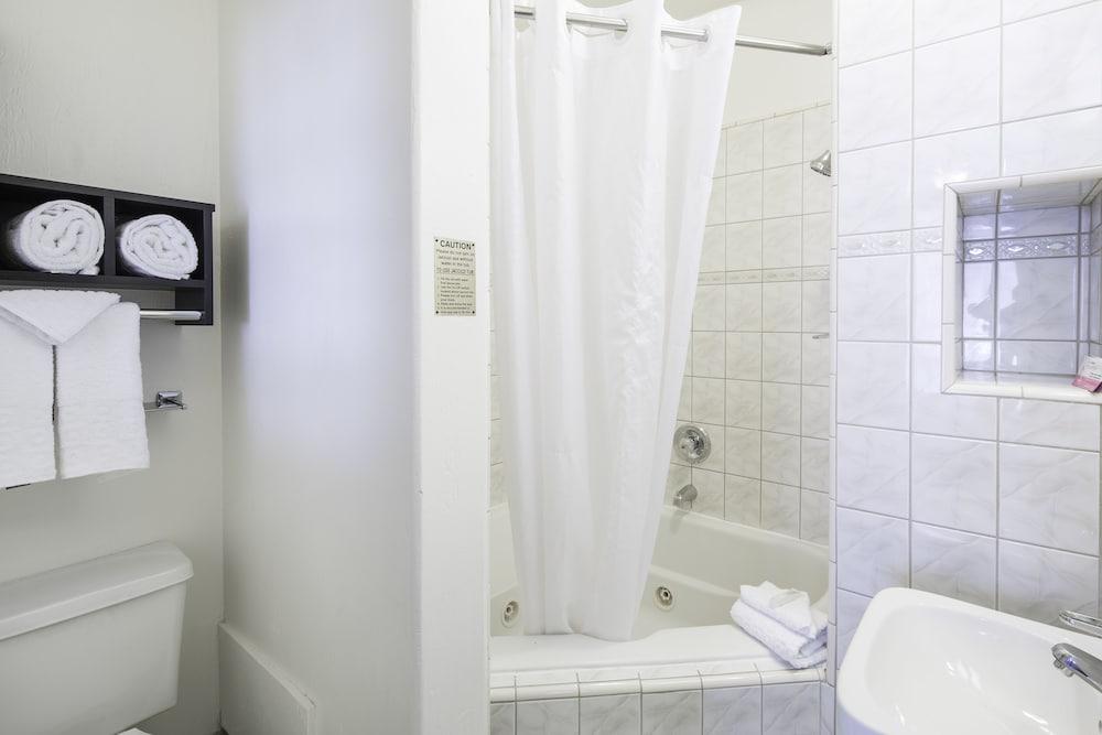 Adante Hotel photo 35
