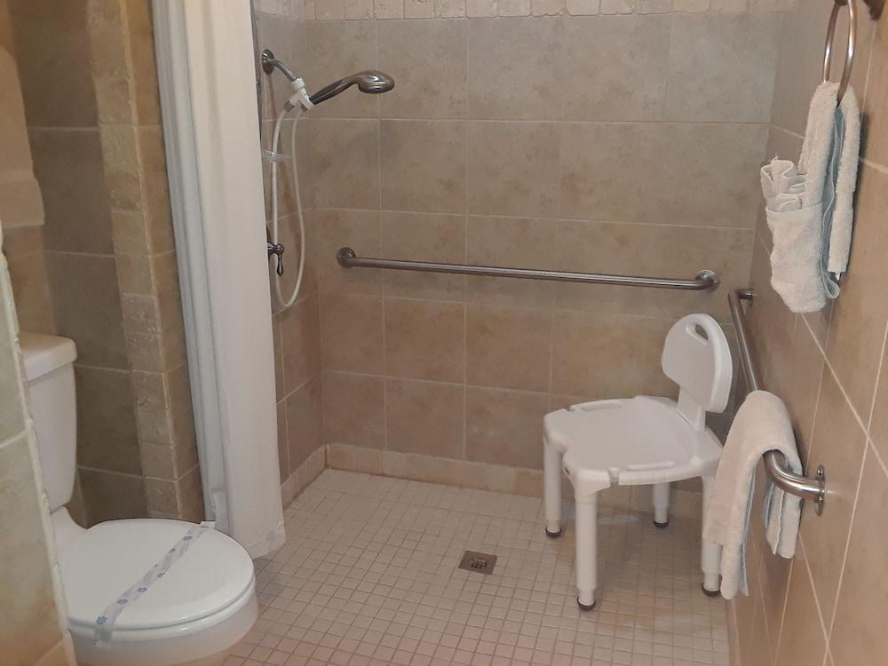 Cedar Glade Resort photo 17