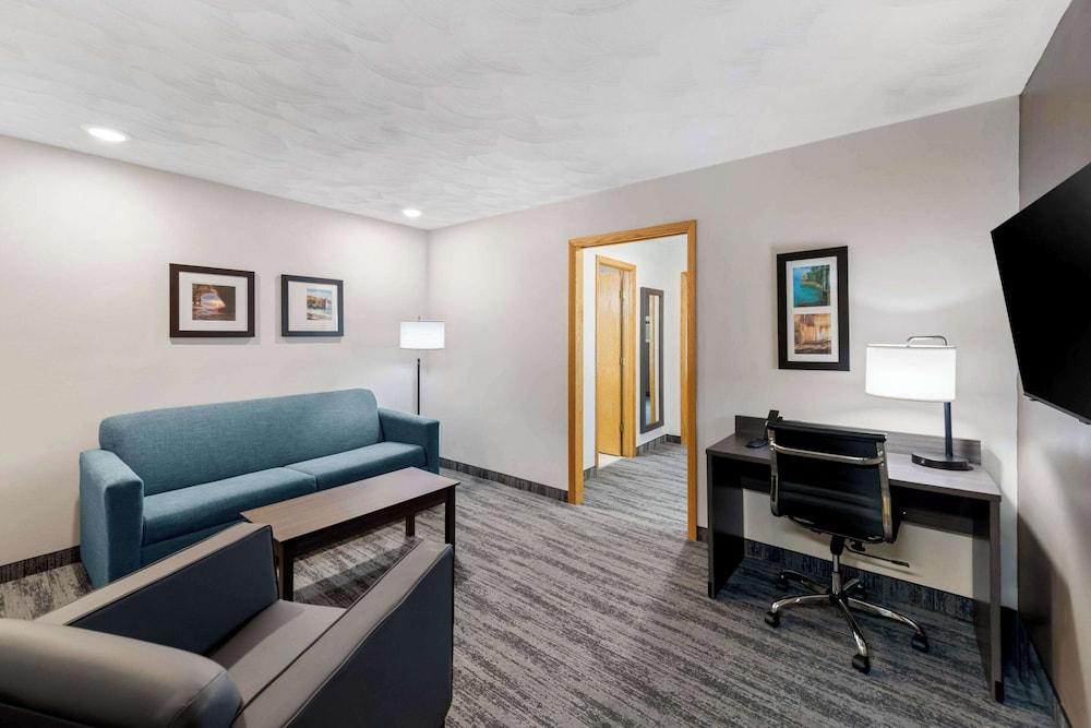 Quality Inn & Suites Munising photo 19