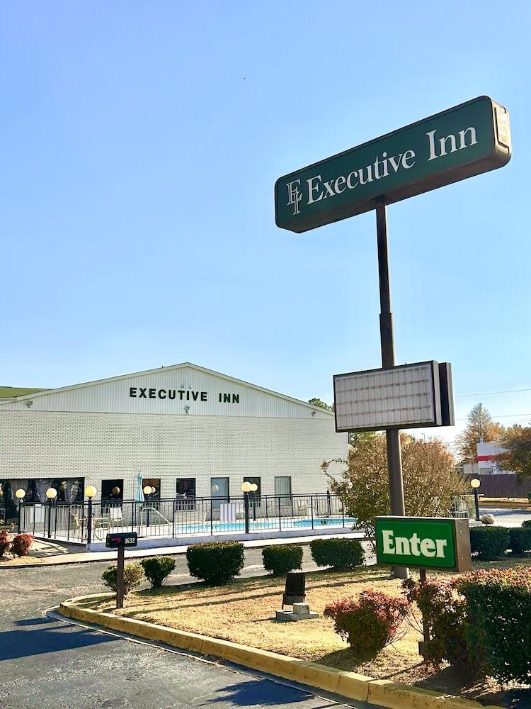 Executive Inn Chester photo 24