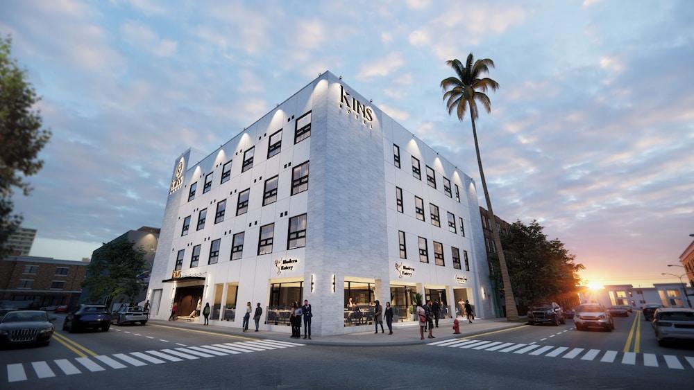 Kins Hotel photo 1
