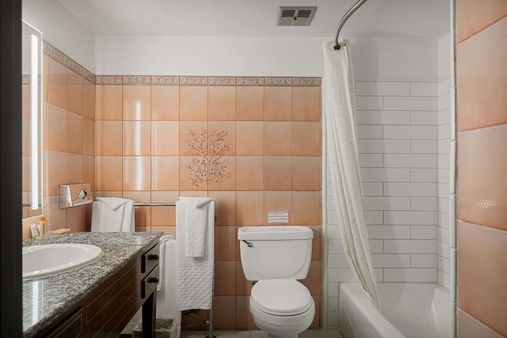 Chateau Big Bear Boutique Hotel, BW Signature Collection photo 51