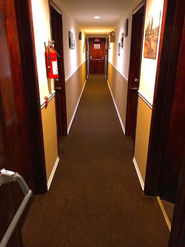 Buoy16 Motel photo 9